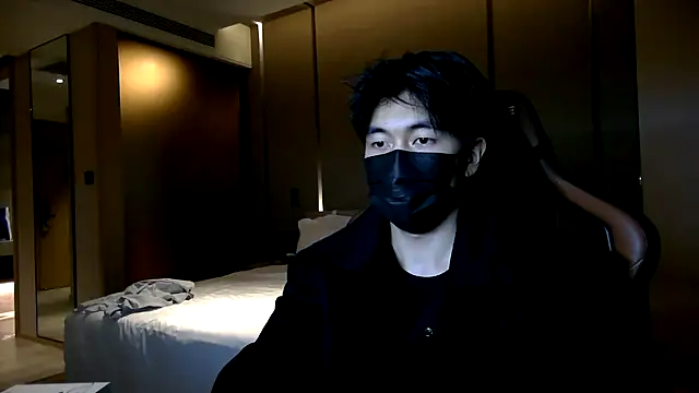 Snapshot of wuzhimao0207 chatting on August 1, 2026, 12:59 pm wuzhimao0207 online show from August 1, 2026, 12:59 pm
