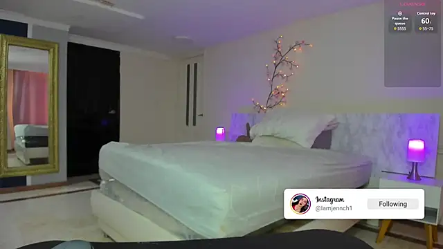 charolbruce 1 online show from January 9, 2026, 1:25 pm