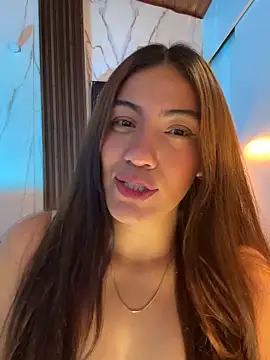 Snapshot of emmily_d chatting on May 9, 2026, 6:46 pm emmily d online show from May 9, 2026, 6:46 pm