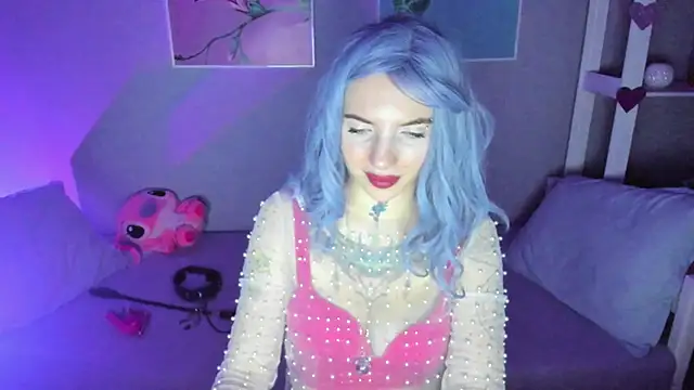 Snapshot of AnneTenet chatting on January 14, 2025, 4:15 am AnneTenet online show from January 14, 2025, 4:15 am