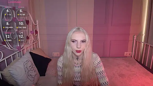 Snapshot of AnneTenet chatting on February 13, 2025, 10:23 am AnneTenet online show from February 13, 2025, 10:23 am