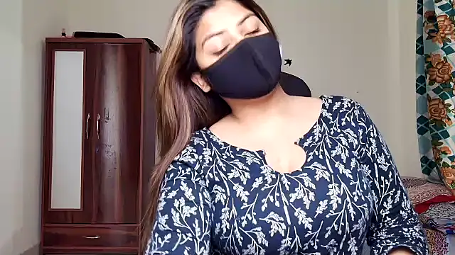 Hoty-Shivangi online show from March 14, 2026, 10:32 am