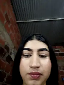 Snapshot of Julix_A chatting on February 9, 2026, 9:08 pm Julix A online show from February 9, 2026, 9:08 pm