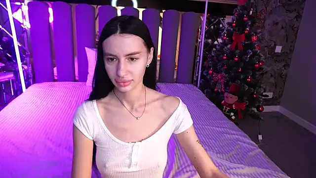 Snow WhiteeeX online show from January 19, 2026, 6:50 am