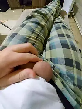 reelciii21 online show from January 31, 2025, 11:35 pm