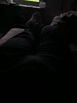 reelciii21 online show from November 25, 2025, 5:46 pm