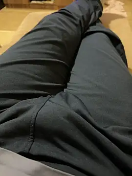 reelciii21 online show from December 3, 2025, 5:33 pm