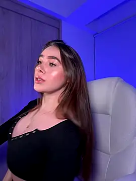 Snapshot of Lanataylor- chatting on October 3, 2025, 1:46 am Lanataylor- online show from October 3, 2025, 1:46 am