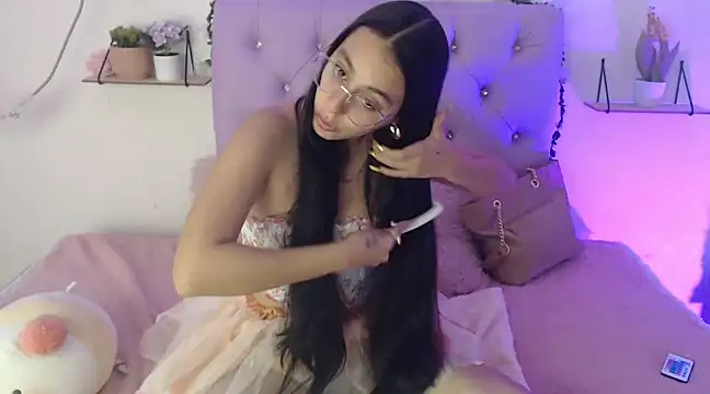 Snapshot of Freyja_01 chatting on March 3, 2025, 10:31 pm Freyja 01 online show from March 3, 2025, 10:31 pm