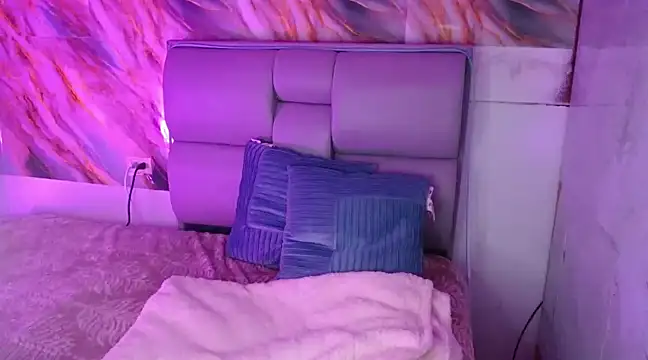 Snapshot of Freyja_01 chatting on March 9, 2025, 11:25 pm Freyja 01 online show from March 9, 2025, 11:25 pm