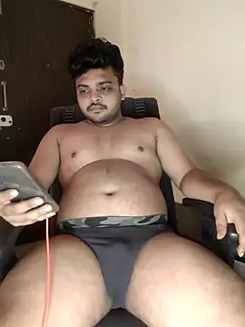 Snapshot of Mr_Handsome_hunk chatting on December 10, 2024, 11:11 am Mr Handsome hunk online show from December 10, 2024, 11:11 am