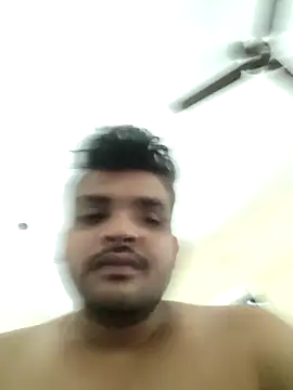 Snapshot of Mr_Handsome_hunk chatting on October 29, 2025, 8:49 am Mr Handsome hunk online show from October 29, 2025, 8:49 am
