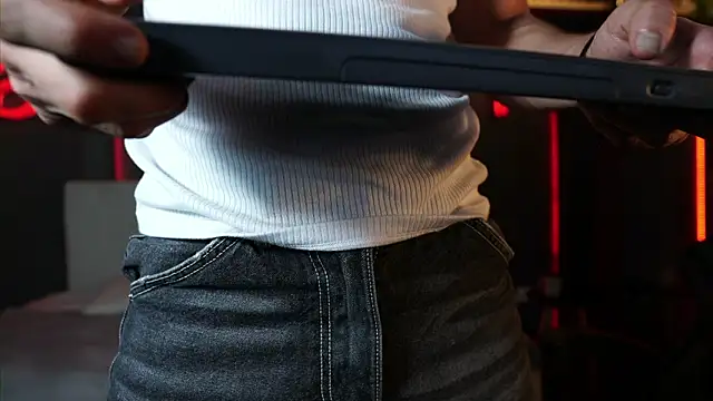 Austin bolt online show from March 1, 2026, 2:24 am