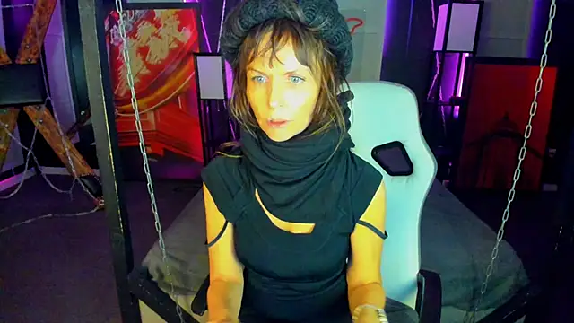 Elizabe th online show from January 19, 2025, 11:53 pm