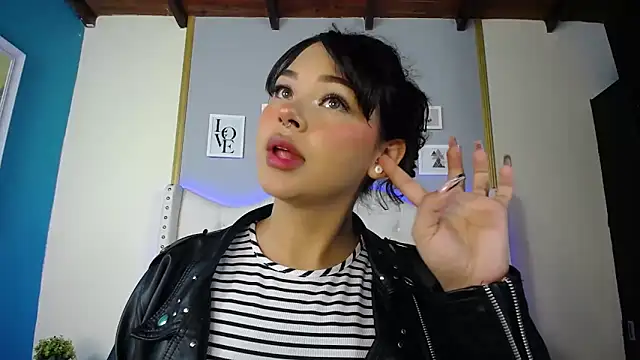 Snapshot of dante_ferraraa chatting on February 5, 2025, 12:42 am dante ferraraa online show from February 5, 2025, 12:42 am