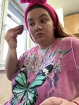 MelanieBrownn online show from February 20, 2025, 5:33 am