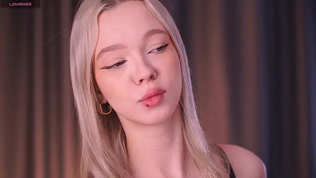  AlinaBailey online show from January 13, 2026, 8:08 am