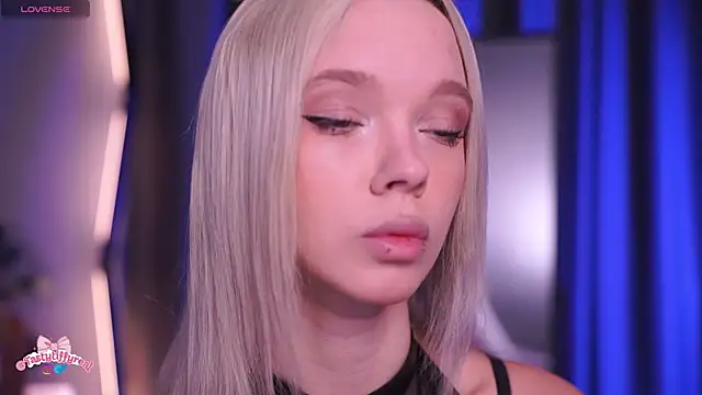  AlinaBailey online show from March 15, 2026, 8:42 am