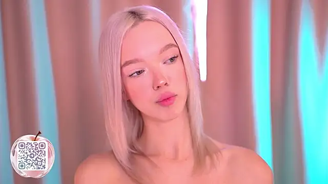 Snapshot of _AlinaBailey chatting on July 15, 2026, 8:30 am AlinaBailey online show from July 15, 2026, 8:30 am