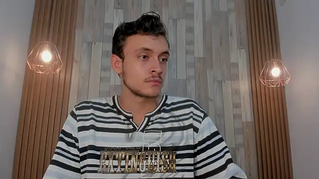 Desmon Clark online show from February 1, 2025, 4:56 am