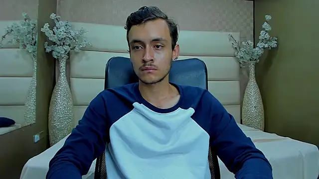 Desmon Clark online show from February 2, 2025, 6:04 am