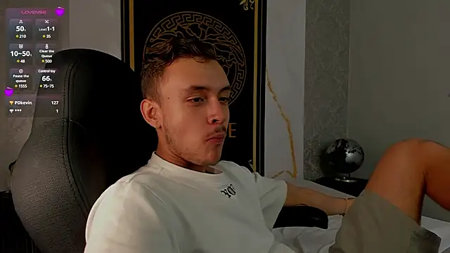 Desmon Clark online show from March 6, 2025, 4:19 am