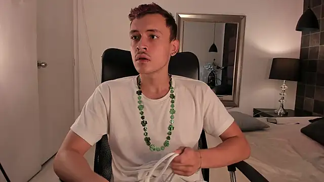 Desmon Clark online show from March 18, 2025, 12:16 am