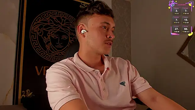 Desmon Clark online show from September 29, 2025, 12:16 am