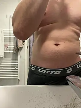 Snapshot of Marko6282 chatting on March 29, 2026, 9:04 pm Marko6282 online show from March 29, 2026, 9:04 pm