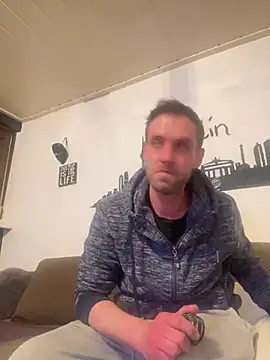 privat-official online show from February 28, 2025, 11:12 pm