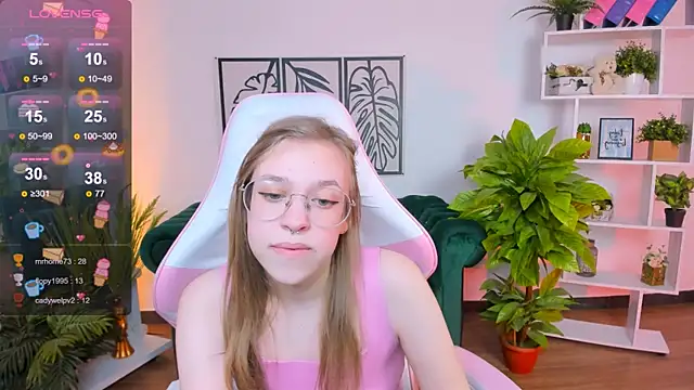 LayriantaVee online show from February 1, 2025, 1:20 pm