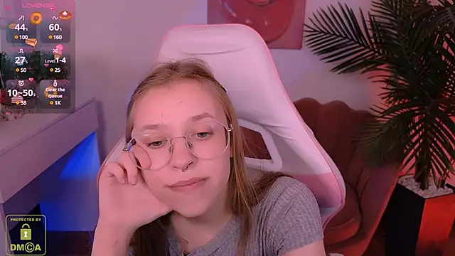 LayriantaVee online show from March 16, 2025, 10:22 am