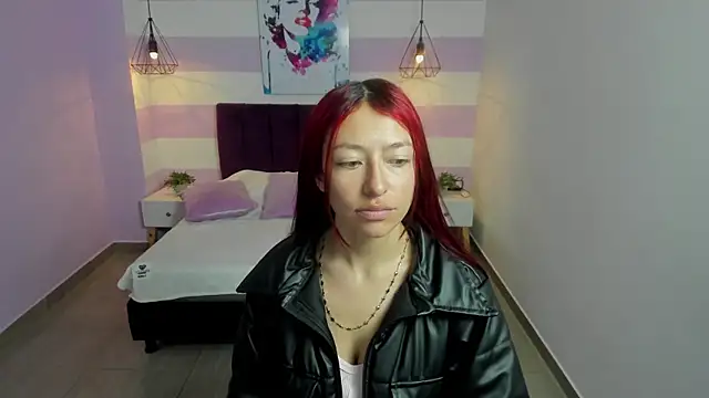 Scarlett  bell online show from November 10, 2025, 1:10 pm