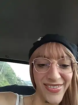 Dani pegin online show from December 5, 2025, 2:47 pm