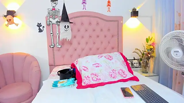 JulieeHabubu online show from October 25, 2025, 3:47 am