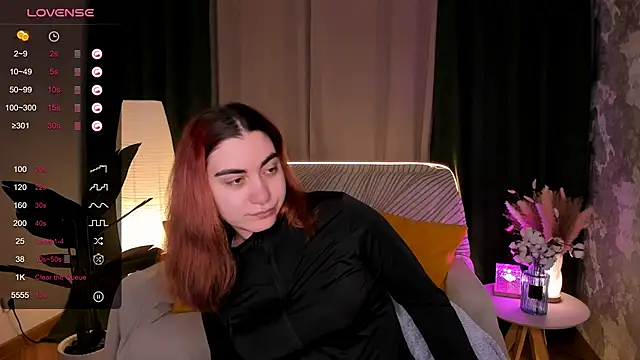 hannacheekss  online show from March 4, 2026, 2:06 am