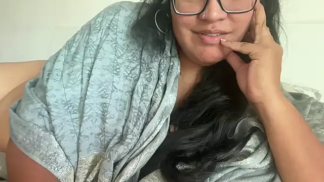 MashaCL online show from November 4, 2025, 10:14 am