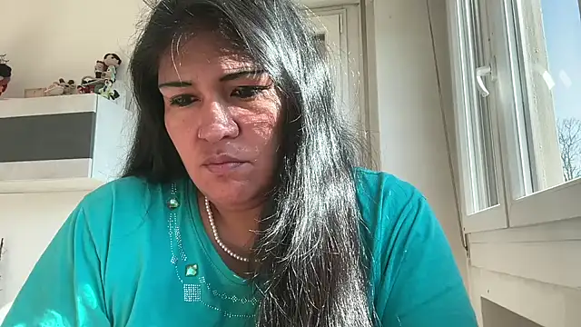 MashaCL online show from April 16, 2026, 7:42 am