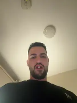 HornyDaddy6inch online show from March 29, 2026, 12:32 am