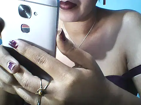 layanah12 online show from February 21, 2025, 6:26 pm