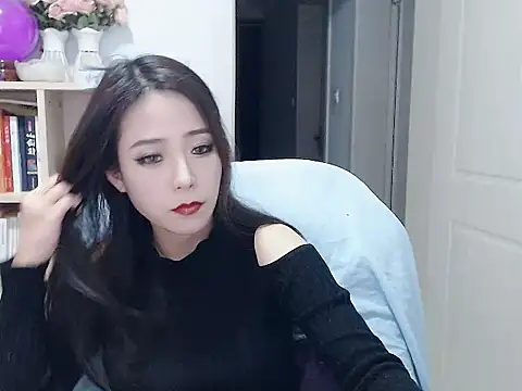 SuSushi728 online show from February 24, 2026, 3:32 pm