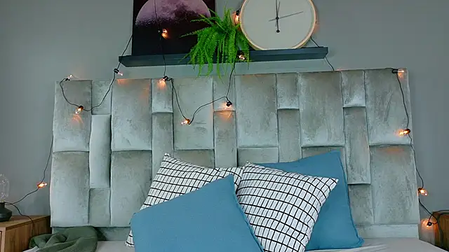 ChanelAdamss  online show from September 19, 2025, 3:19 am