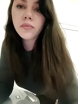 leeya lee online show from March 22, 2025, 8:48 pm