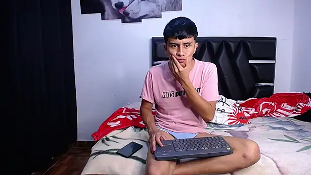 Snapshot of The__Rodriguez chatting on April 16, 2026, 3:46 pm The Rodriguez online show from April 16, 2026, 3:46 pm