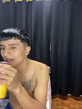 Snapshot of The__Rodriguez chatting on April 30, 2026, 9:08 pm The Rodriguez online show from April 30, 2026, 9:08 pm