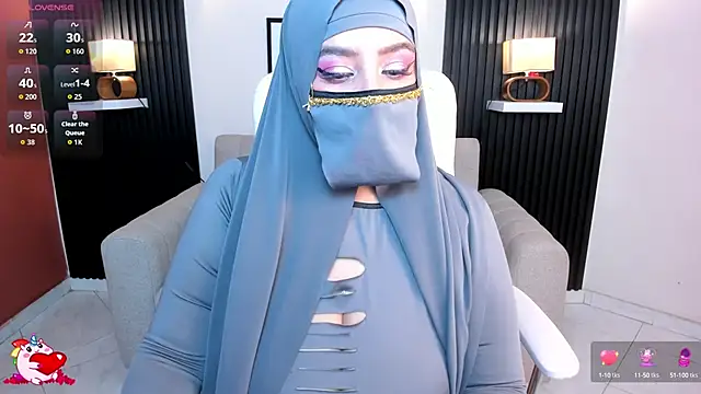 cloe sirena online show from October 16, 2025, 1:56 pm