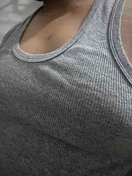 ved240 online show from December 2, 2025, 5:35 am