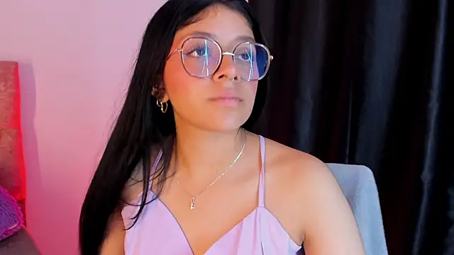 Snapshot of lana_dol chatting on February 19, 2025, 12:00 pm lana dol online show from February 19, 2025, 12:00 pm