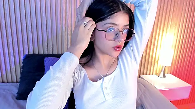 Snapshot of lana_dol chatting on October 3, 2025, 12:35 pm lana dol online show from October 3, 2025, 12:35 pm