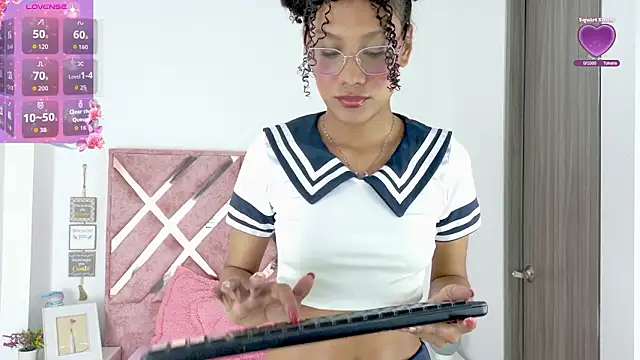 allis0n ik online show from February 15, 2026, 3:36 am